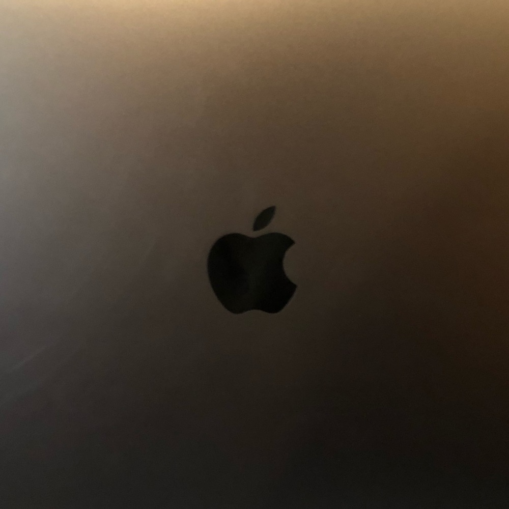 Meet your Posher, Aidan